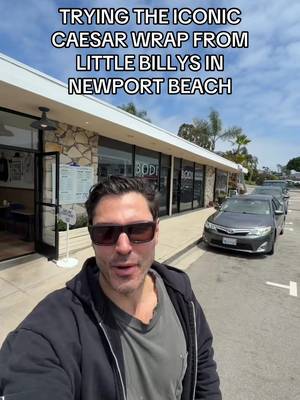 Let’s travel to Newport Beach to try the iconic chicken Caesar wrap and tuna melt from little Billy’s! I’ve heard so many good things about this place and baby was it good 