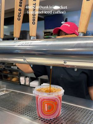 @Dunkin' caramel iced coffee in the 48OZ Dunkin' bucket 🧊☕️🪣 #dunkin #dunkinbucket #dunkindonuts 