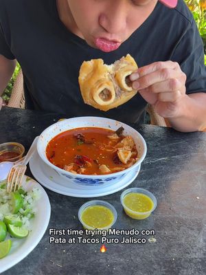 First time trying Menudo con Pata at Tacos Puro Jalisco 🍲🔥 Rich broth, tender tripe, and the pata adds so much flavor and texture to the bowl. Definitely a comforting dish when you’re craving something traditional and satisfying. If you’re a menudo fan, this one is worth trying