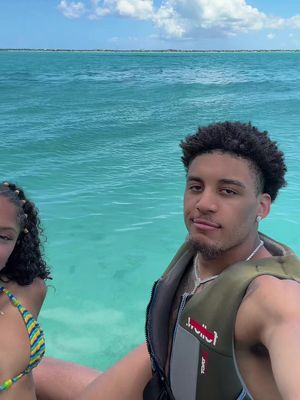 Throwbackkkkk #fypシ #yaxellendeborg #ilovemygf #turksandcaicos 