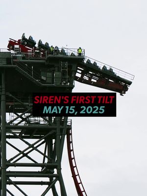 We're reminiscing on this #FlashbackFriday about one year ago when the Siren took its first tilt. ⚖️ Did you get to ride it yet? WhAt aRe YoU wAiTiNg FoR?! 🧜‍♀️