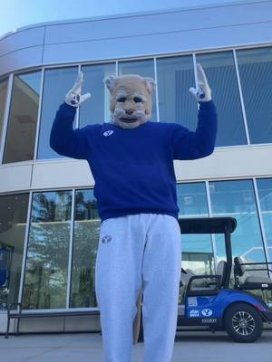 just a reminder who owns this dance 😼#cosmo #dance #byu 