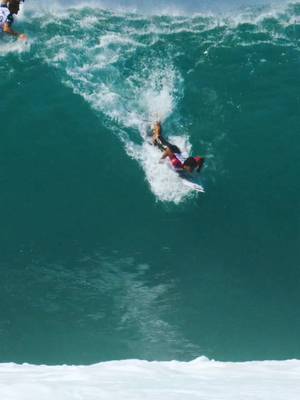 #fyp #10 #surfing #barrel 