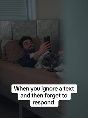 He hit him with the classic text and switch 🦦 #comedy #skit #funny #relatable #sketchcomedy