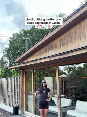 this is hands down one of the coolest things i’ve ever done 🇯🇵🏔️🌲 #japantravel #kumanokodo #outdoorsy #hikevlog #hikewithme 