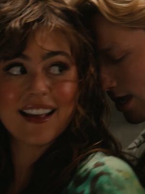 eu sei que você já tá viciado nessa cena igual a mim 💿 #OffCampus #AmoresImprovaveis #AllieHayes #DeanDiLaurentis
