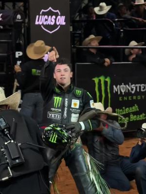 Congratulations to @johncrimber1 for his @PBR World Title! The 20 year old from Decatur TX, came in with a solid 92.90-point ride in the championship round! 🐂 #pbr #bullriding #rodeo #cowboy #worldchampion @Monster Energy 