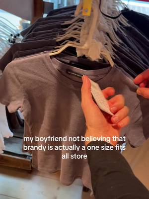 “wait WHAT?” LMAOO no bc why is it actually only one size… #brandymelville #funny #boyfriend 