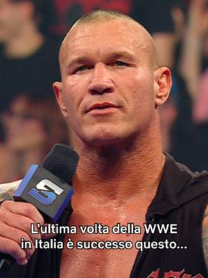 L'ultima volta della WWE in Italia è andata così ❤️ Manca sempre meno a Clash in Italy, il primo Premium Live Event della storia in Italia. Live su Netflix il 31 maggio, dalle ore 20, con commento in italiano Luca Franchini e Michele Posa! #clashinitaly #wweonnetflix