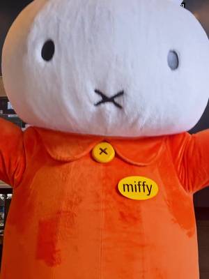 excited is an understatement.  miffy + starbucks merch available starting may 19, while supplies last. - on ne pourrait pas être plus enthousiastes.  la marchandise miffy + starbucks sera offerte à compter du 19 mai, jusqu’à épuisement des stocks.
