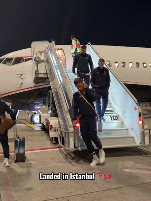 Aston Villa have arrived 😤🇹🇷 #UELFinal #EuropaLeague #FreiburgvsAstonVilla 
