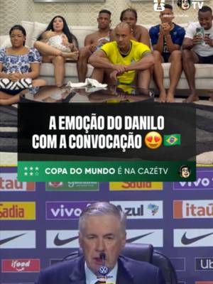 MUITA EMOÇÃO NESSE MOMENTO 🥹😍🇧🇷 Danilo e sua família não conseguiram conter as lágrima e a emoção após o volante do Botafogo ser convocado por Ancelotti para a Copa do Mundo! 🚨 𝐒𝐄 𝐓𝐄𝐌 𝐂𝐎𝐏𝐀, 𝐄𝐒𝐐𝐔𝐄𝐂𝐄! É na CazéTV! 🤩📺 #CopaNaCazéTV #CoberturaCazéTV #CopaDoMundo #ConvocaçãoNaCazéTV #Danilo #Botafogo #cztv05 #Original