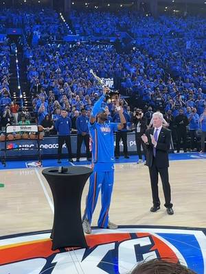 A moment for the 2x Kia NBA MVP ✌️ #SGA2MVP 
