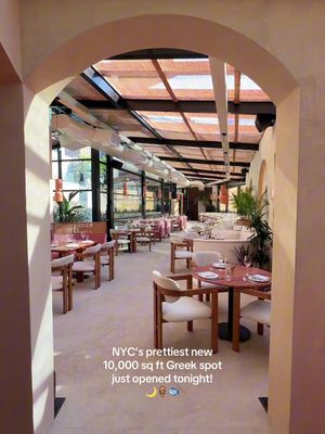 NYC’s prettiest new 10,000 sq ft Greek restaurant just opened in SoHo.🌙 🏺🐟 This place is absolutely stunning, with multiple terraces and dining rooms, a retractable glass atrium, pink velvet banquettes, and some of the nicest staff. Order the caviar spanakopita, Lagoustine Pasta ($60), whole fish cooked over charcoal, and Greek-inspired cocktails. 📍 Selene — SoHo, NYC 💰 Food $23–145 | Cocktails $17–19 . . #nyc #nycfood #newyork #nycrestaurants #newyorkcity 