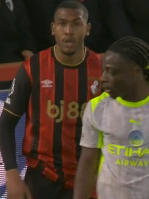 RAYAN LEVA A MELHOR CONTRA O DOKU! Brasileiro marca atacante do Manchester City e comemora na frente do rival! Bournemouth 1 x 0 Manchester City  #PremierLeagueNaESPN #tiktokesportes #Live #rayan #manchestercity