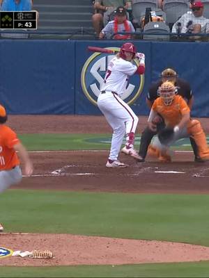 Stewart got himself anotha ☄️ @RazorbackBSB x 📺 @SECNetwork