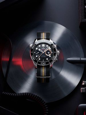 Meet the Seamaster Diver 300M Chronograph 007 First Light, worn by a young James Bond in the new action-adventure video game. #OMEGA #Seamaster #BondWatch #EarnTheNumber #007FirstLight