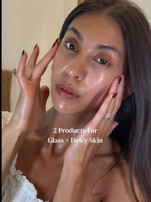 The two products behind the glow! I did a full review of my favorites. #ad If you’ve been wanting to try them, you can use my code KAYLA25 to get 25% off. #RFpartner @Rodan and Fields 
