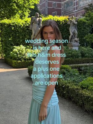 wedding season has started and @H&M serving me the best looks. ad