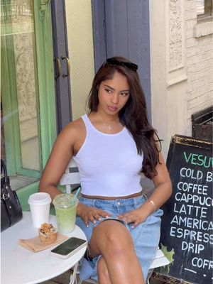 Matcha and coffe date pls ☕️ #nyc #OOTD #fypシ゚viral #beauty 