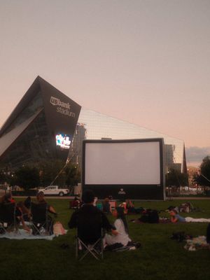 Wednesday night movies in The Commons are so back!  Grab your friends and family and stop by your favorite takeout place downtown before heading to The Commons at sundown for a family-friendly movie night.  First movie of the season is on Wednesday, June 3rd and they’re showing Grease.  Check out the entire movie night schedule at minneapolisparks.org and be sure to follow Minneapolis Downtown Parks on Facebook for weather updates and more.  #movienight #moviesinthepark #minneapolis #summernights #meangirls 