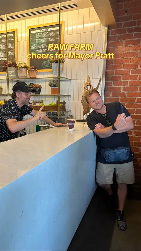 Throwback to @Spencer Pratt and the RAW FARM @Erewhon RAW KEFIR SMOOTHIE launch day ❤️ We are cheering for you Mayor Pratt! #pratt  ✔️FUN FACT, we have been huge supporters and fans of @heidimontag and Spencer for so many years we can’t count!