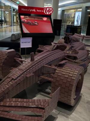 A car made of KitKats = our dream 😍 #KitKatF1 #HaveABreak #KitKatCanada  @motion_ondra   -  Une voiture en KitKat… on en rêve 😍
