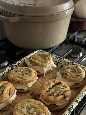 My favorite kind of sandwhiches #icecream #summerideas #desert #homemade #bbq 
