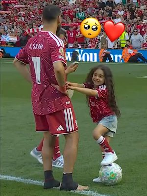 An emotional moment in front of the Kop for Mohamed Salah 🥺 @Liverpool FC #PremierLeague 