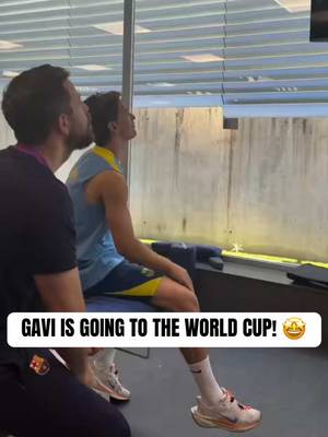 Lamine Yamal filming Gavi as he’s called up to the World Cup 🥹🇪🇸 @Lamine Yamal #PabloGavi #Gavi #footballtiktok #worldcup #spain 