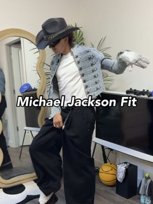 Tag the BIGGEST MJ fan you know!🕺 #fyp #trentinvuong #fashion #michaeljackson 