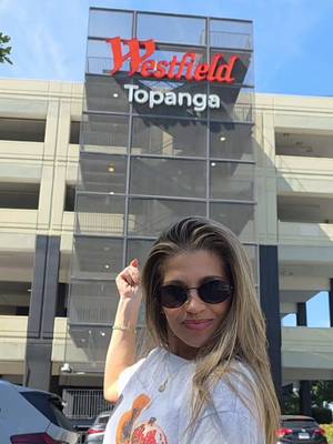 Wish you were here! When planning your summer vacation don't forget my favorite @Westfield Topanga mall. (Thank you to @easton for the inspiration).
