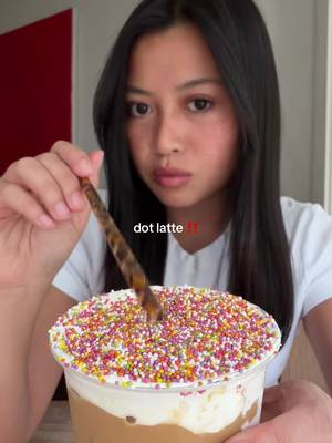 DOT CAKE LATTE