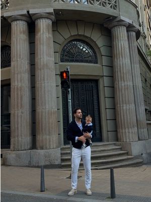 Around the city with my best friend 
