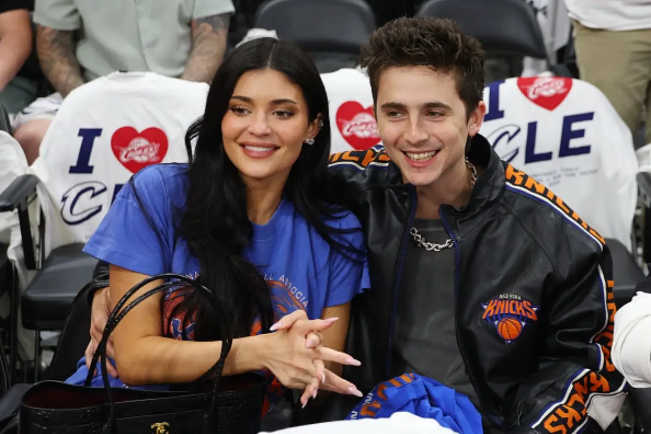 Kylie Jenner and Timothée Chalamet are locked in for Game 4 in Cleveland 🏀❤️ 📸: GETTY #kyliejenner #timotheechalamet #nbafinals #cleveland 