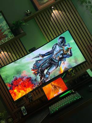A galaxy far, far away took over the setup for the weekend 🪐  #mandalorian #starwars #desksetup #aestheticsetup #workspace