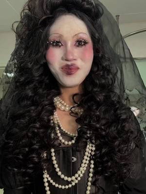 Parang keychin na doll