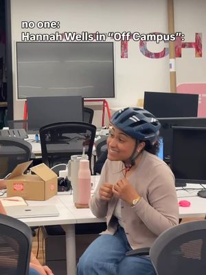 my favorite part of Off Campus? Hannah promoting bike safety with that big ass helmet @Veronica // #OffCampus #HannahWells #BelmontCameli #Funny #fyp 
