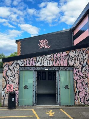 Ahh, the days when “just one more game” turned into being  until tea ⚽️ @Yard Ball bottled that feeling and turned it into the UK’s first nostalgic street football experience 🔥 Kerby, wheelie bin goals, retro arcades, scoreboards, bragging rights… and yes, it’s worth leaving Leeds for. Football fans, this is your World Cup warm-up 👀🏆 📍Little London Road, Sheffield, S8 0UH #leedsbucketlist #yardball #familydayout #nostalgia #footballfans | ad