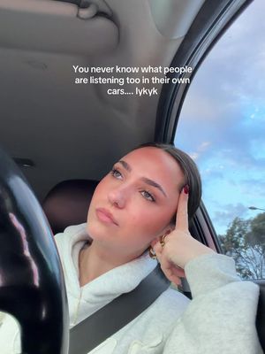 Fastest subscription I’ve ever bought 🤣 @Quinn App  #offcampus #quinnapp  #allieandstephen 