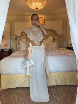 This might be my favorite outfit ever #paris #ritzparis #emmainparis 