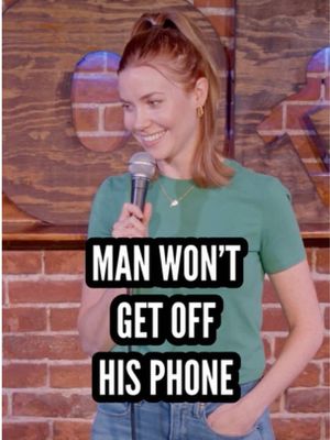 A front row gem last time I was in Fort Collins 🙃 I’m back next weekend and 4 of the 5 shows are sold out! #Audience #StandUp #Comedy #CrowdWork #Texting 