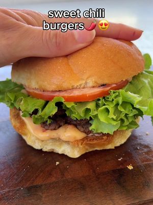 sweet chili burgers on repeat all summer long 🍔