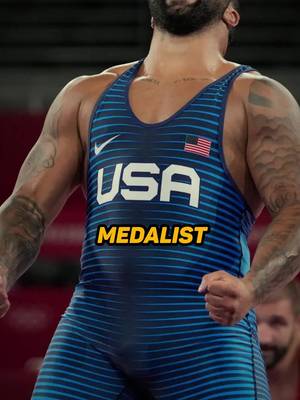 Everything is bigger in Texas 🤠 Gable Steveson returns to the wrestling mat against Alexandr Romanov and Colby Covington vs. Chris Weidman is a dream match in the co-main. So, grab your popcorn and tune into @foxnation at 8PM ET on Saturday night for #RAF09 🍿