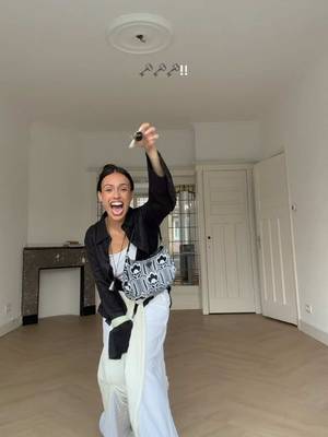 OFFICIALLY A HOUSE OWNER BABY ⭐️🗝️🤍🏠!!!! #verhuizen #moedersoptiktok 