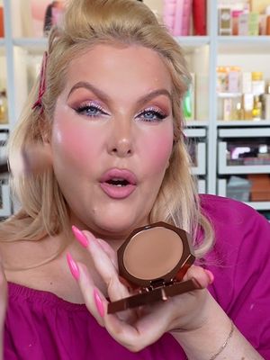 Makeup lesson: Advanced Bridal Edition.  IB: @stefansubotic_makeup  Blush IB: @Paintedbyesther  Skin prep @Embryolisse France  Eye palette @Natasha Denona  Foundation @Charlotte Tilbury  Blushes (numerous) @makeupforever  Powder @Huda Beauty  Mascara @tarte cosmetics  Lashes @Glam by Manicare  Bronzer @Fenty Beauty  #makeup #underpainting #paintedbyesther #glam 