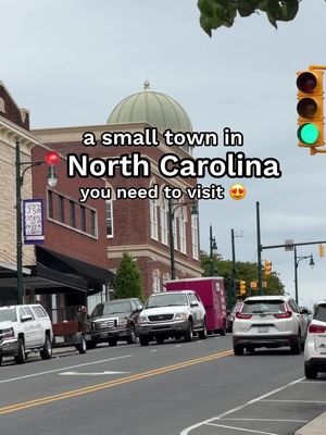 A SMALL TOWN IN NORTH CAROLINA YOU NEED TO VISIT: 📍 Albemarle  On the first Friday of every month, City Lake Park comes alive with Food Truck Friday featuring local food trucks, free live music, and a fun night out for the whole family! This June 5th event will be extra special with the Lights of Liberty drone show celebrating America’s 250th anniversary 🇺🇸✨ TAG who you’d bring with you and follow me for more fun things to do in the Carolinas! 💎 #northcarolina #visitnc #charlottenc #Summer #thingstodo 