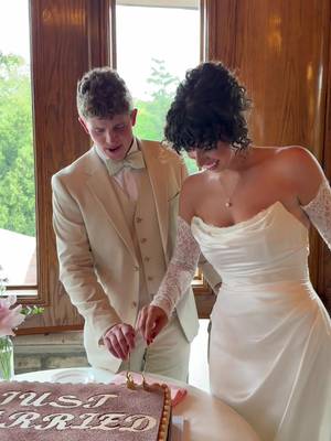 Wedding Tiramisu for me and you😘 @Jessica Winkler #wife #justmarried #tiramisu #weddingcake #Love 🎥: @From Someone | Wedding Content 