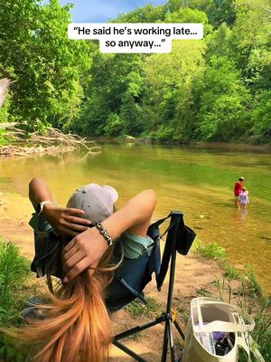 Me 2 minutes after getting the text that he’s working late… Gotta make the best of it! #bluecollarwife #linewife #lineman #soloparenting #stayathomemom  