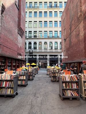 This outdoor bookshop in Boston lives rent free in my head - @brattlebookshop  📍Brattle Book Shop 9 West St, Boston, MA 02111 What are some of your favorite #CornersofBoston? Let us know in the comments below. Cheers bbs ☺️  